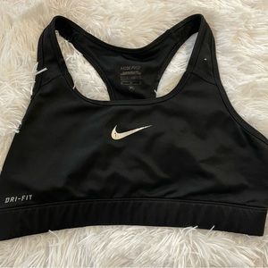 Nike Pro Dri-Fit Sports Bra
